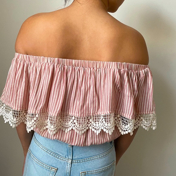 Love, Fire Off-the-shoulder Stripped Crop Top - Picture 2 of 5